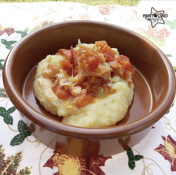 Polenta con ragù di verza e zucca